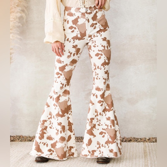 Altar'd State Denim - Altar’d State - Cowhide Print Wide Leg Flares - EUC - size small w26 x 30 inseam